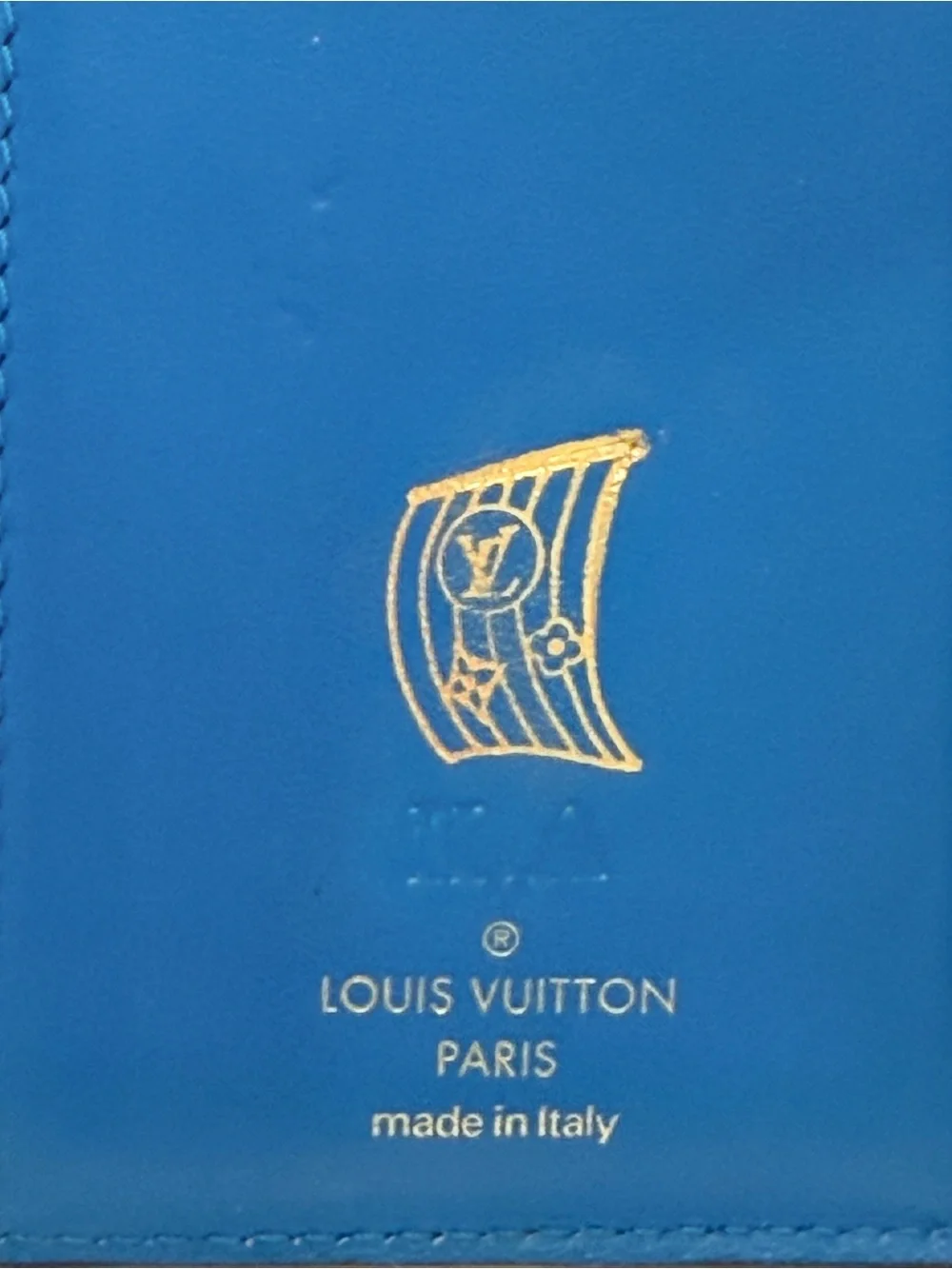 Louis Vuitton Coral Leather Wallet with Gold LV Medallion✨ - Picture 5 of 9